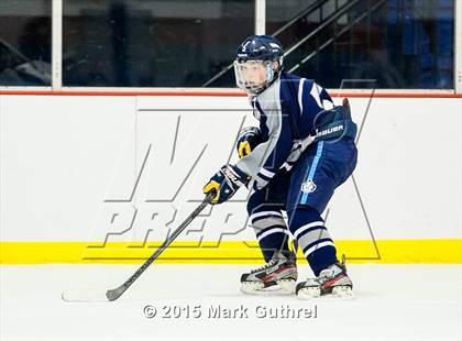 Thumbnail 1 in JV: SLUH vs. Chaminade photogallery.