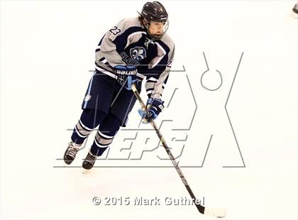 Thumbnail 3 in JV: SLUH vs. Chaminade photogallery.