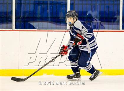Thumbnail 1 in JV: SLUH vs. Chaminade photogallery.