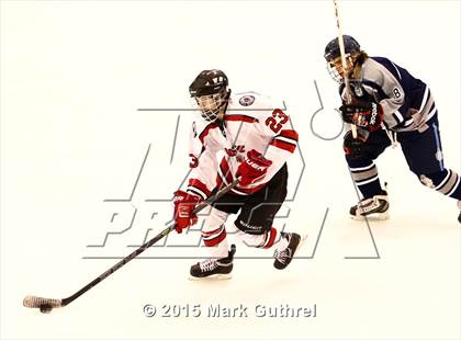 Thumbnail 1 in JV: SLUH vs. Chaminade photogallery.