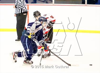 Thumbnail 2 in JV: SLUH vs. Chaminade photogallery.