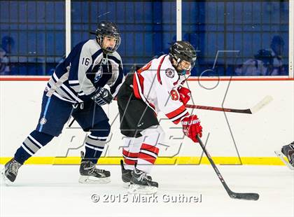 Thumbnail 2 in JV: SLUH vs. Chaminade photogallery.