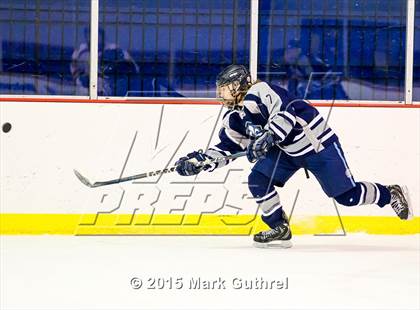 Thumbnail 3 in JV: SLUH vs. Chaminade photogallery.