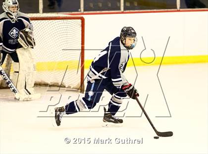 Thumbnail 3 in JV: SLUH vs. Chaminade photogallery.