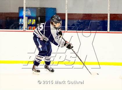 Thumbnail 3 in JV: SLUH vs. Chaminade photogallery.