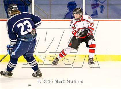 Thumbnail 3 in JV: SLUH vs. Chaminade photogallery.