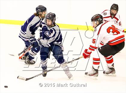 Thumbnail 3 in JV: SLUH vs. Chaminade photogallery.