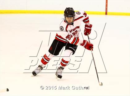 Thumbnail 3 in JV: SLUH vs. Chaminade photogallery.