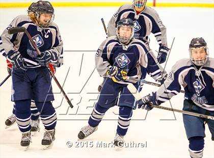 Thumbnail 1 in JV: SLUH vs. Chaminade photogallery.