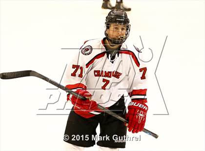 Thumbnail 2 in JV: SLUH vs. Chaminade photogallery.
