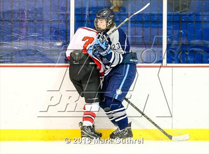Thumbnail 2 in JV: SLUH vs. Chaminade photogallery.