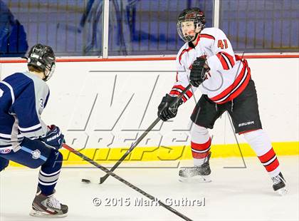 Thumbnail 1 in JV: SLUH vs. Chaminade photogallery.