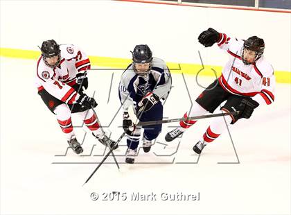 Thumbnail 1 in JV: SLUH vs. Chaminade photogallery.