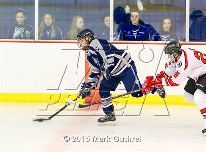 Thumbnail 1 in JV: SLUH vs. Chaminade photogallery.