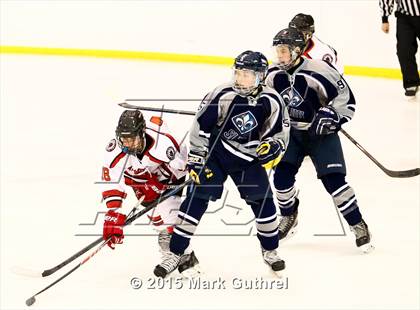 Thumbnail 2 in JV: SLUH vs. Chaminade photogallery.