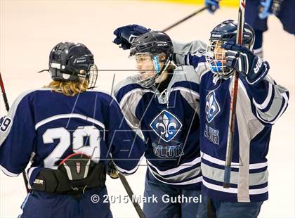 Thumbnail 3 in JV: SLUH vs. Chaminade photogallery.