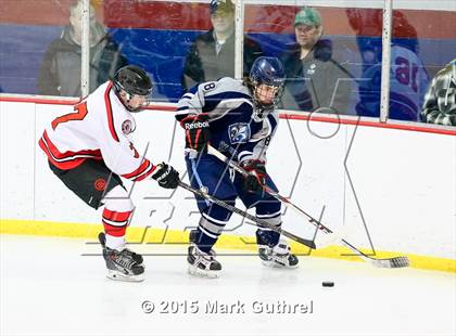 Thumbnail 2 in JV: SLUH vs. Chaminade photogallery.