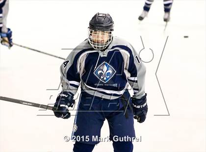 Thumbnail 2 in JV: SLUH vs. Chaminade photogallery.