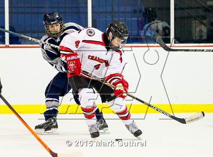 Thumbnail 2 in JV: SLUH vs. Chaminade photogallery.