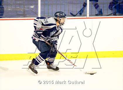 Thumbnail 2 in JV: SLUH vs. Chaminade photogallery.