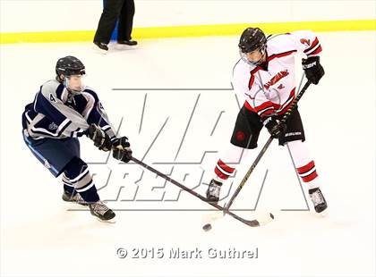 Thumbnail 2 in JV: SLUH vs. Chaminade photogallery.