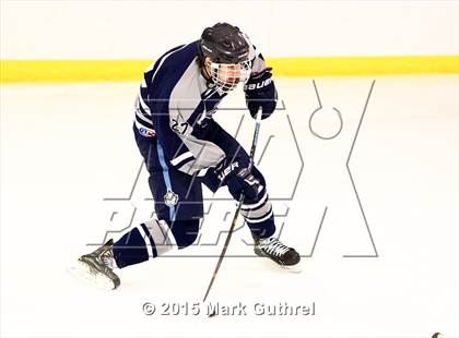 Thumbnail 1 in JV: SLUH vs. Chaminade photogallery.