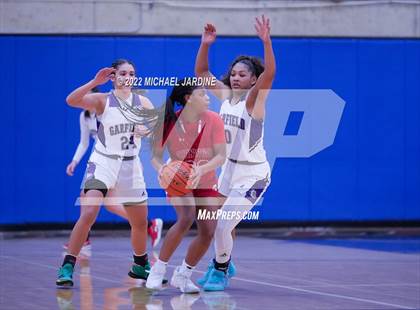 Thumbnail 2 in Garfield vs. Stanwood (WIAA 3A Regional Playoffs) photogallery.