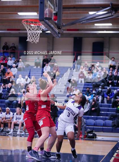 Thumbnail 3 in Garfield vs. Stanwood (WIAA 3A Regional Playoffs) photogallery.