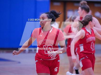 Thumbnail 2 in Garfield vs. Stanwood (WIAA 3A Regional Playoffs) photogallery.