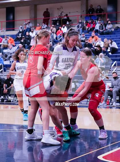 Thumbnail 3 in Garfield vs. Stanwood (WIAA 3A Regional Playoffs) photogallery.