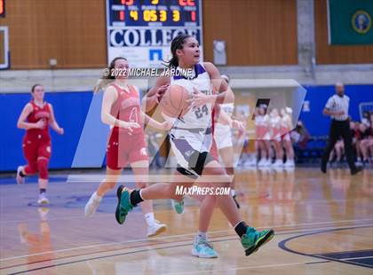 Thumbnail 2 in Garfield vs. Stanwood (WIAA 3A Regional Playoffs) photogallery.