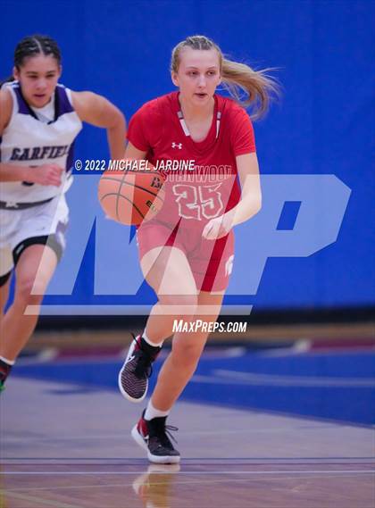 Thumbnail 3 in Garfield vs. Stanwood (WIAA 3A Regional Playoffs) photogallery.