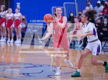 Thumbnail 2 in Garfield vs. Stanwood (WIAA 3A Regional Playoffs) photogallery.
