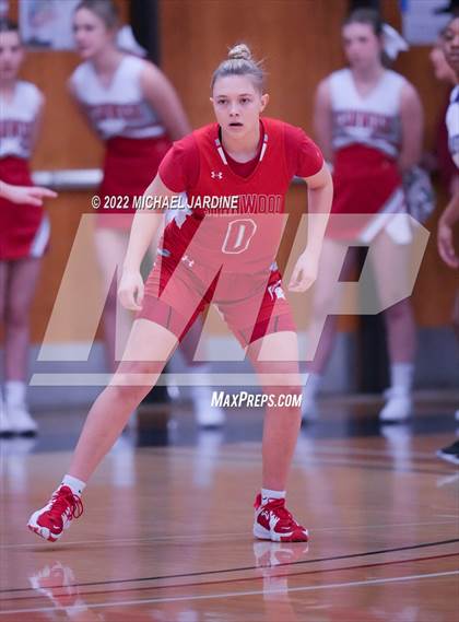 Thumbnail 2 in Garfield vs. Stanwood (WIAA 3A Regional Playoffs) photogallery.