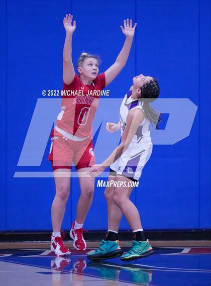Thumbnail 2 in Garfield vs. Stanwood (WIAA 3A Regional Playoffs) photogallery.