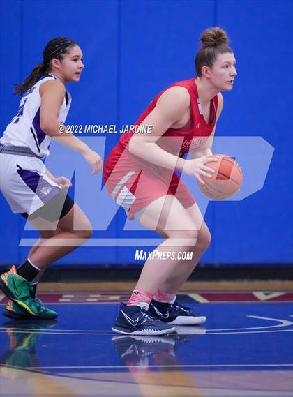 Thumbnail 1 in Garfield vs. Stanwood (WIAA 3A Regional Playoffs) photogallery.