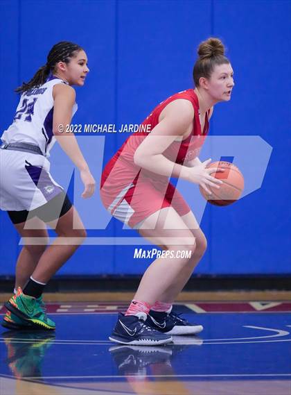Thumbnail 3 in Garfield vs. Stanwood (WIAA 3A Regional Playoffs) photogallery.
