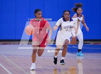 Thumbnail 2 in Garfield vs. Stanwood (WIAA 3A Regional Playoffs) photogallery.