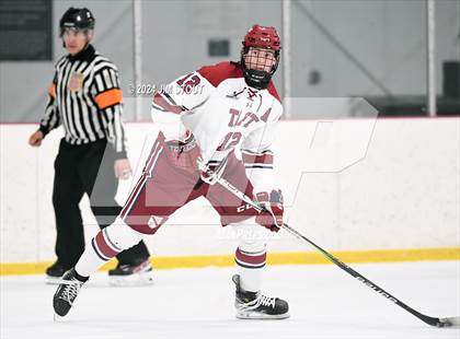 Thumbnail 3 in Taft @ Frederick Gunn (Shoulder Check Game) photogallery.