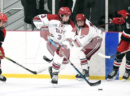 Thumbnail 3 in Taft @ Frederick Gunn (Shoulder Check Game) photogallery.