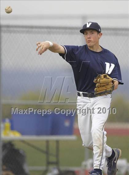Thumbnail 3 in Folsom @ Vista del Lago photogallery.