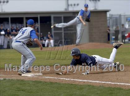 Thumbnail 2 in Folsom @ Vista del Lago photogallery.