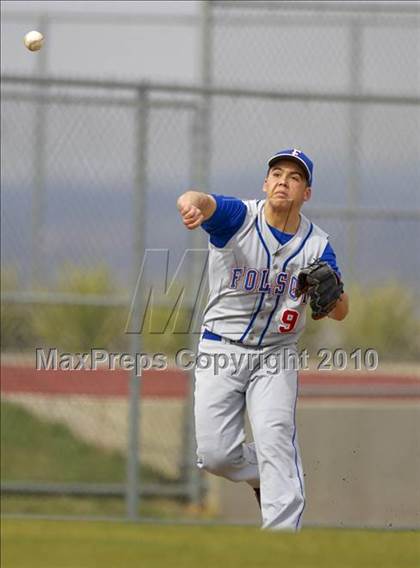 Thumbnail 1 in Folsom @ Vista del Lago photogallery.