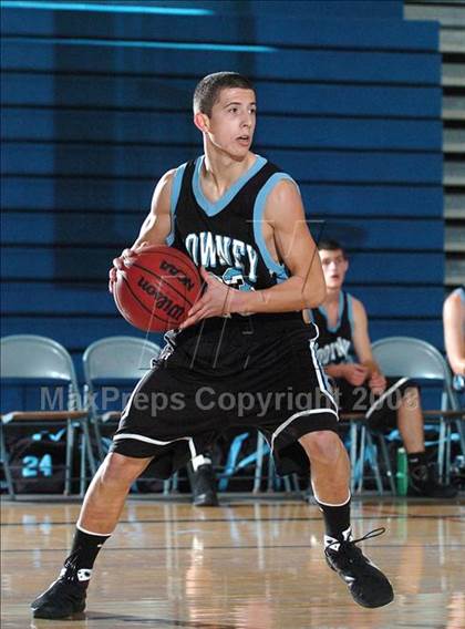 Thumbnail 2 in Downey vs. Atwater (Les Curry Invitational) photogallery.