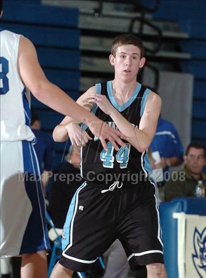 Thumbnail 1 in Downey vs. Atwater (Les Curry Invitational) photogallery.