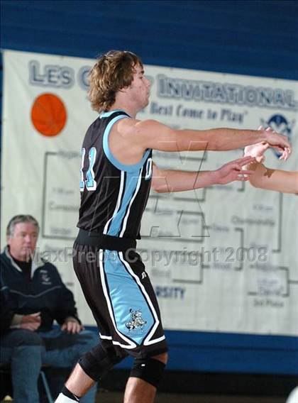 Thumbnail 1 in Downey vs. Atwater (Les Curry Invitational) photogallery.