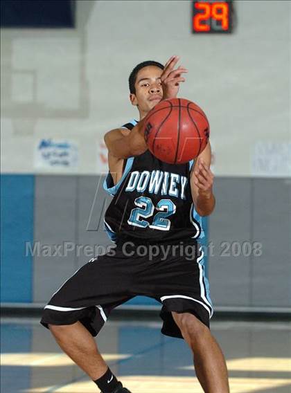 Thumbnail 3 in Downey vs. Atwater (Les Curry Invitational) photogallery.
