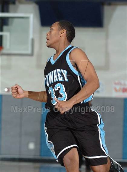 Thumbnail 2 in Downey vs. Atwater (Les Curry Invitational) photogallery.