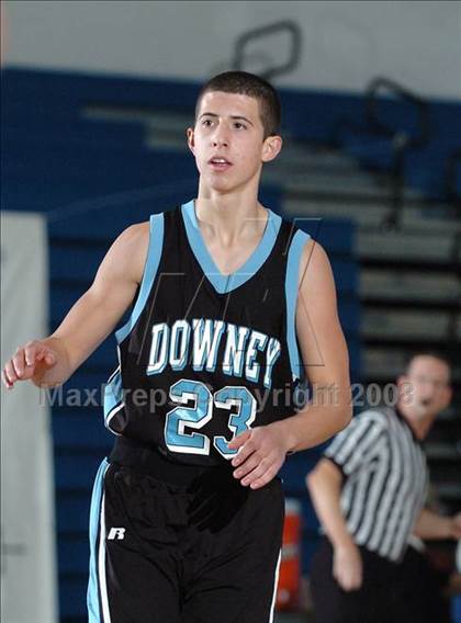 Thumbnail 1 in Downey vs. Atwater (Les Curry Invitational) photogallery.