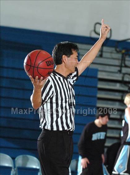 Thumbnail 1 in Downey vs. Atwater (Les Curry Invitational) photogallery.